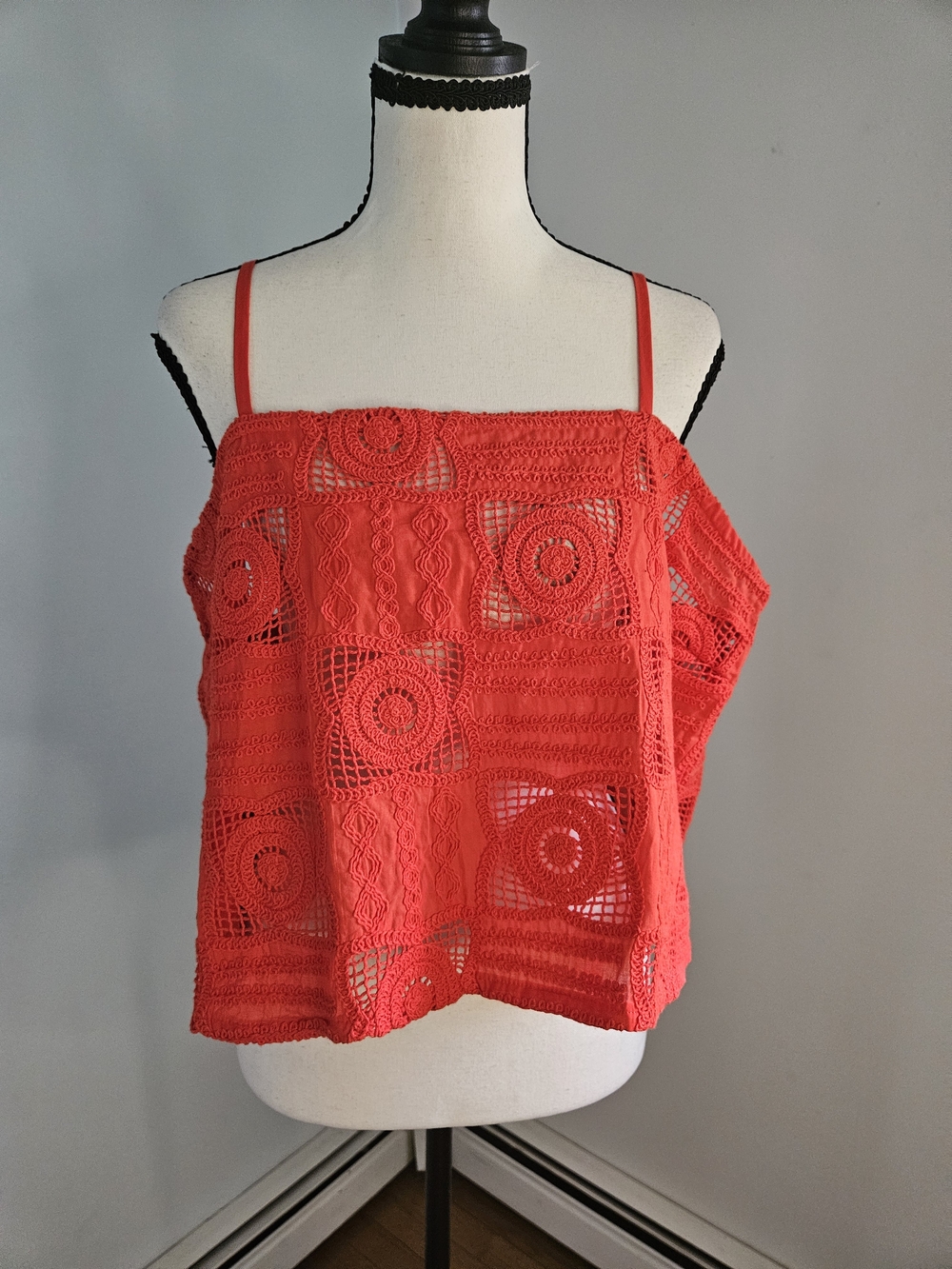 Time and Tru Coral Red Crochet Square-Pattern Spaghetti Strap Camisole